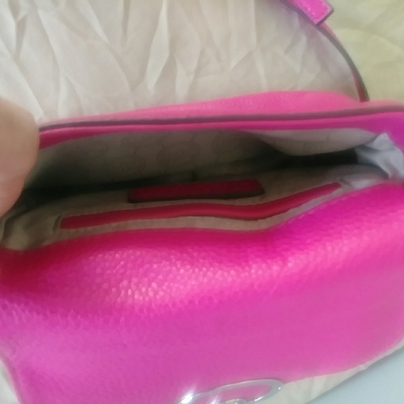 Michael Kors Fuchsia Leather Crossbody Mini Purse - Picture 3 of 4